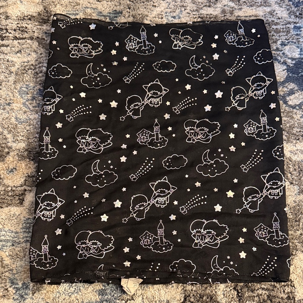 Sanrio Little Twin Stars Black and Silver Scarf